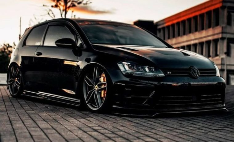 VOLKSWAGEN GOLF 8